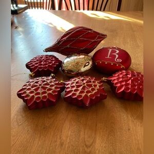 6 plastic fancy red ornaments